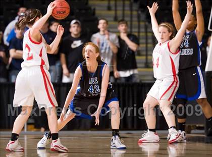 Thumbnail 1 in Lord Botetourt vs. Lee (VHSL AA D3 Semifinal) photogallery.
