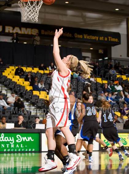 Thumbnail 2 in Lord Botetourt vs. Lee (VHSL AA D3 Semifinal) photogallery.