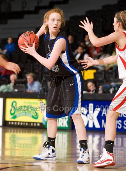 Thumbnail 3 in Lord Botetourt vs. Lee (VHSL AA D3 Semifinal) photogallery.