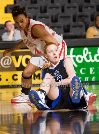Thumbnail 3 in Lord Botetourt vs. Lee (VHSL AA D3 Semifinal) photogallery.