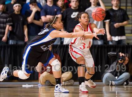Thumbnail 1 in Lord Botetourt vs. Lee (VHSL AA D3 Semifinal) photogallery.