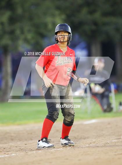 Thumbnail 1 in Stone Ridge Christian vs Patterson (Rainbow Pre-Season Classic) photogallery.