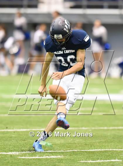 Thumbnail 1 in Lake Havasu vs. Willow Canyon photogallery.