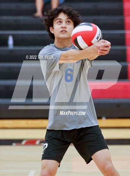 Thumbnail 2 in Pacifica @ Tustin photogallery.