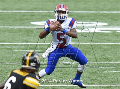 Thumbnail 2 in University Lab vs. Parkview Baptist (LHSAA 3A Final) photogallery.