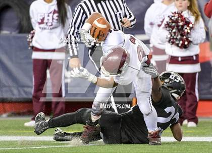 Thumbnail 2 in Marblehead vs. Falmouth (MIAA Division 2A Final) photogallery.