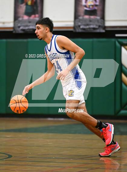 Thumbnail 1 in Del Campo vs. Windsor (Brett Callan Tournament) photogallery.
