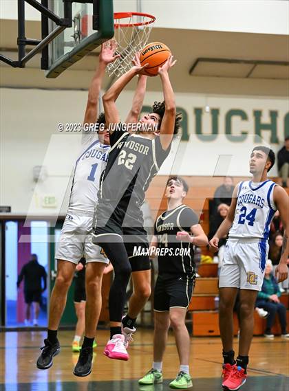 Thumbnail 3 in Del Campo vs. Windsor (Brett Callan Tournament) photogallery.