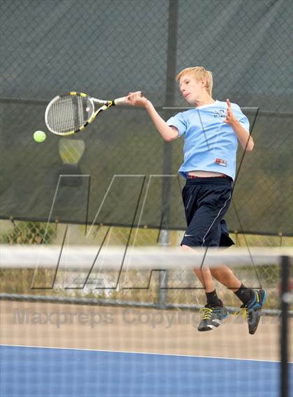 Thumbnail 2 in Ralston Valley vs. Lakewood photogallery.