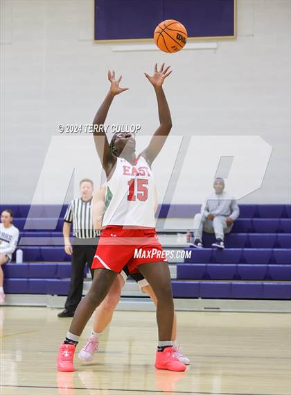 Thumbnail 1 in Cottonwood vs. East (South Mountain Holiday Classic) photogallery.