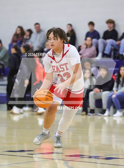 Thumbnail 3 in Cottonwood vs. East (South Mountain Holiday Classic) photogallery.