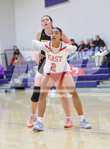 Thumbnail 3 in Cottonwood vs. East (South Mountain Holiday Classic) photogallery.