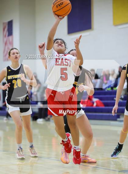 Thumbnail 2 in Cottonwood vs. East (South Mountain Holiday Classic) photogallery.
