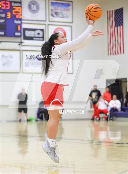 Thumbnail 1 in Cottonwood vs. East (South Mountain Holiday Classic) photogallery.