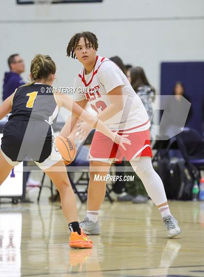 Thumbnail 1 in Cottonwood vs. East (South Mountain Holiday Classic) photogallery.