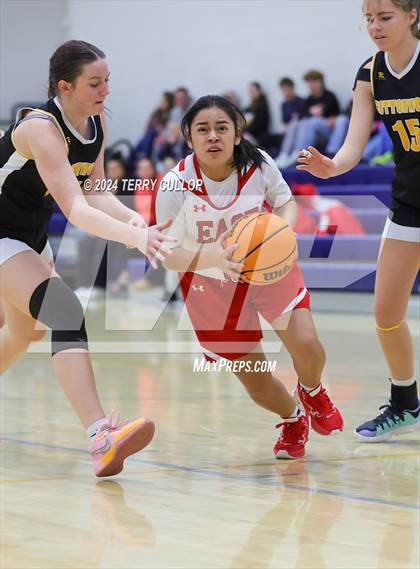 Thumbnail 2 in Cottonwood vs. East (South Mountain Holiday Classic) photogallery.