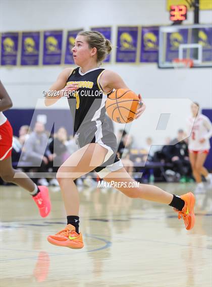 Thumbnail 2 in Cottonwood vs. East (South Mountain Holiday Classic) photogallery.