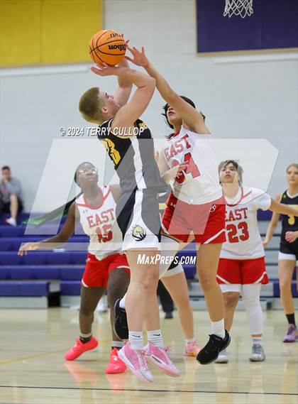 Thumbnail 1 in Cottonwood vs. East (South Mountain Holiday Classic) photogallery.