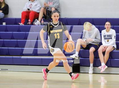 Thumbnail 3 in Cottonwood vs. East (South Mountain Holiday Classic) photogallery.