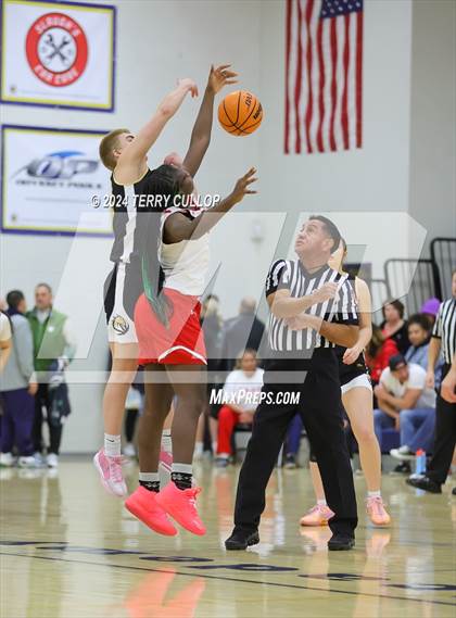 Thumbnail 1 in Cottonwood vs. East (South Mountain Holiday Classic) photogallery.