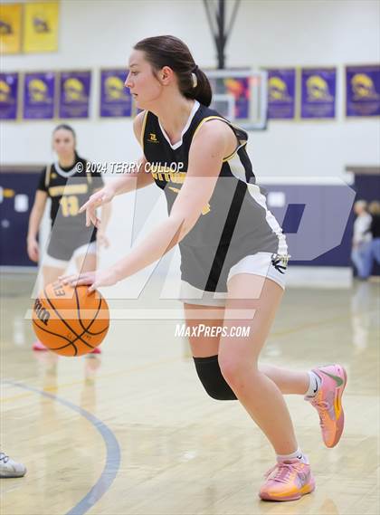 Thumbnail 3 in Cottonwood vs. East (South Mountain Holiday Classic) photogallery.