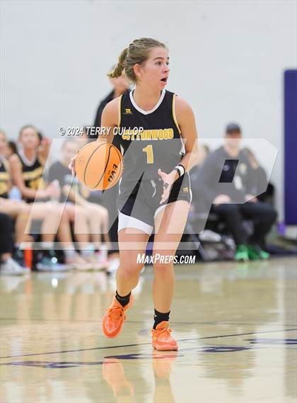Thumbnail 2 in Cottonwood vs. East (South Mountain Holiday Classic) photogallery.
