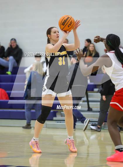 Thumbnail 1 in Cottonwood vs. East (South Mountain Holiday Classic) photogallery.