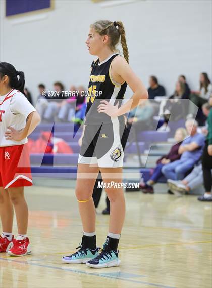 Thumbnail 2 in Cottonwood vs. East (South Mountain Holiday Classic) photogallery.