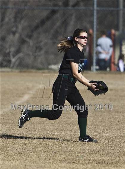 Thumbnail 2 in Nolan Catholic @ Kennedale photogallery.