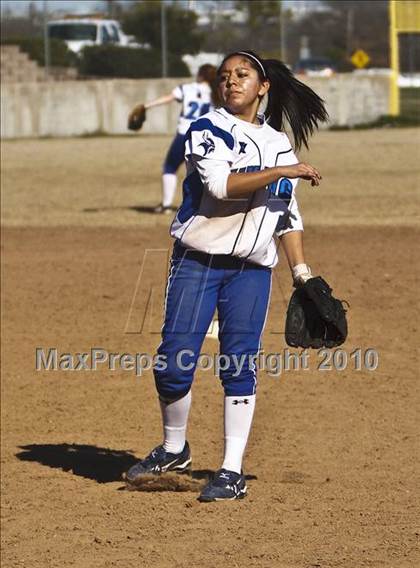 Thumbnail 3 in Nolan Catholic @ Kennedale photogallery.