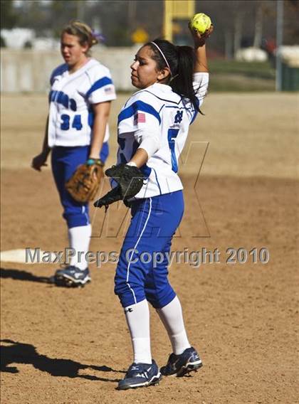 Thumbnail 1 in Nolan Catholic @ Kennedale photogallery.