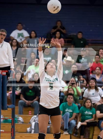 Thumbnail 3 in Tuba City vs. Tanque Verde (AIA 3A Quarterfinal) photogallery.