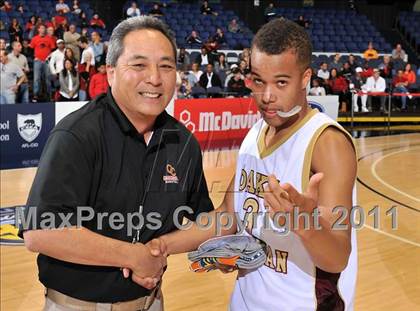 Thumbnail 3 in Oaks Christian vs. Buckley (CIF SS 4A Final) photogallery.
