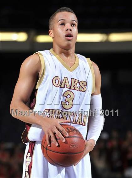 Thumbnail 3 in Oaks Christian vs. Buckley (CIF SS 4A Final) photogallery.
