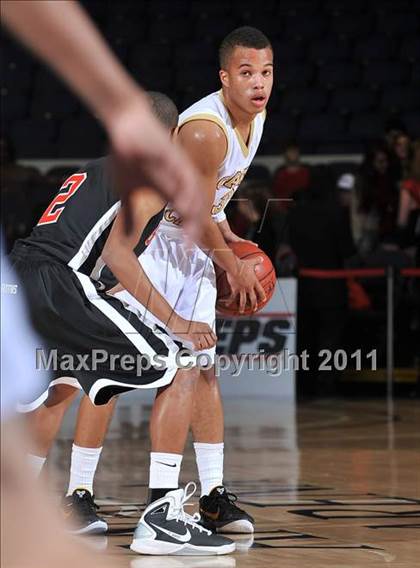 Thumbnail 3 in Oaks Christian vs. Buckley (CIF SS 4A Final) photogallery.