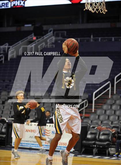 Thumbnail 2 in Moon Valley vs Peoria (Hoopin It Up At The Arena) photogallery.