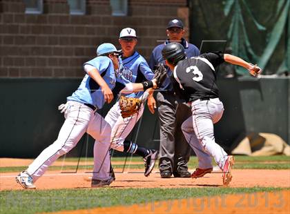 Thumbnail 1 in Valor Christian vs. Durango (CHSAA 4A Semifinal) photogallery.