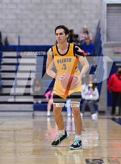 Thumbnail 1 in Cathedral Catholic @ San Ysidro (San Diego Tip Off Challenge) photogallery.