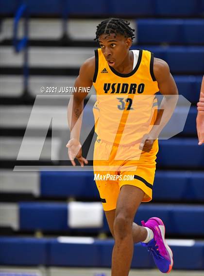 Thumbnail 3 in Cathedral Catholic @ San Ysidro (San Diego Tip Off Challenge) photogallery.