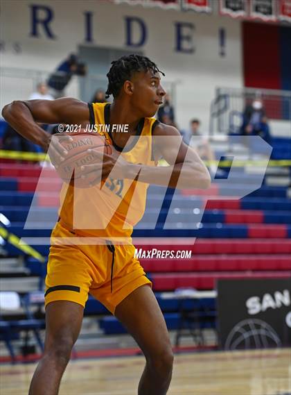 Thumbnail 2 in Cathedral Catholic @ San Ysidro (San Diego Tip Off Challenge) photogallery.