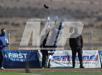 Thumbnail 1 in Lone Peak vs. Corner Canyon (UHSAA 6A Final) photogallery.