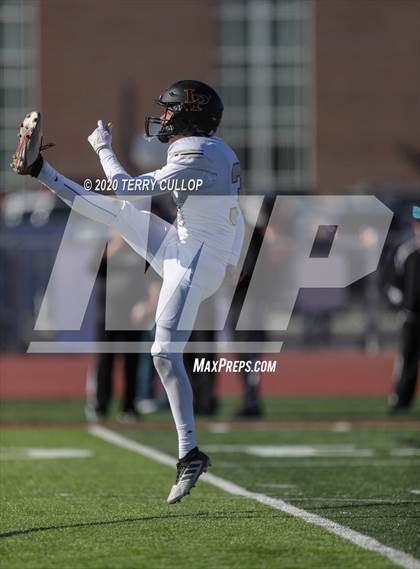 Thumbnail 3 in Lone Peak vs. Corner Canyon (UHSAA 6A Final) photogallery.