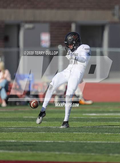 Thumbnail 3 in Lone Peak vs. Corner Canyon (UHSAA 6A Final) photogallery.