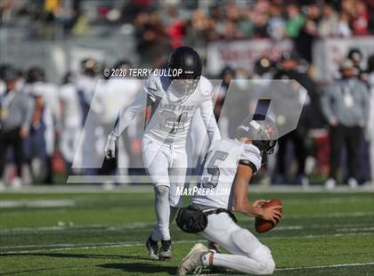Thumbnail 1 in Lone Peak vs. Corner Canyon (UHSAA 6A Final) photogallery.
