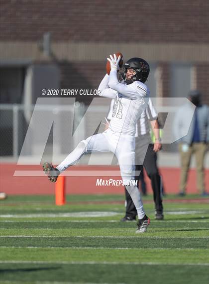 Thumbnail 2 in Lone Peak vs. Corner Canyon (UHSAA 6A Final) photogallery.