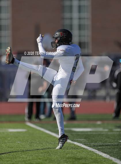 Thumbnail 2 in Lone Peak vs. Corner Canyon (UHSAA 6A Final) photogallery.