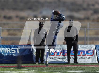 Thumbnail 2 in Lone Peak vs. Corner Canyon (UHSAA 6A Final) photogallery.