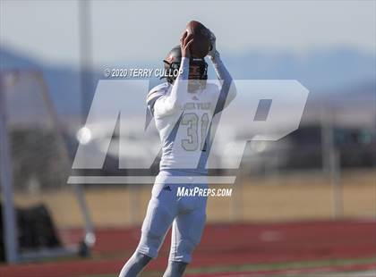 Thumbnail 3 in Lone Peak vs. Corner Canyon (UHSAA 6A Final) photogallery.