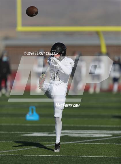 Thumbnail 2 in Lone Peak vs. Corner Canyon (UHSAA 6A Final) photogallery.