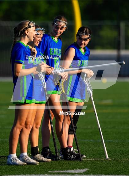 Thumbnail 1 in Bellbrook vs. Chaminade Julienne Catholic (OHSAA Division II Region 7 Round 1) photogallery.